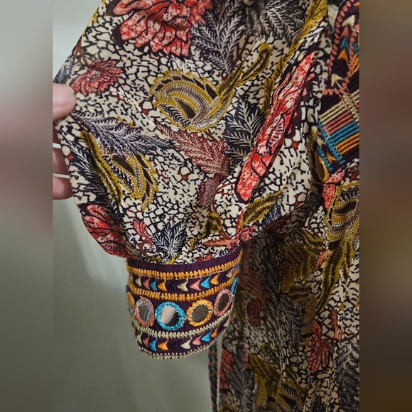 VERB By Pallavi Singhee Follow Multi Color Viscose Georgette PrintedTunic.Size M - Picture 13 of 16